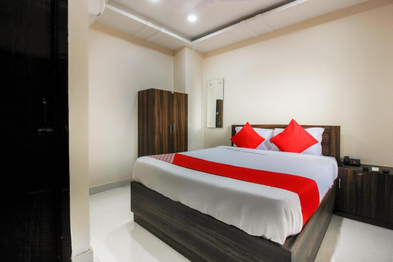 โอโย 66942 วีนัส เรซิเดนซี Hotel Lalaguda ภายนอก รูปภาพ