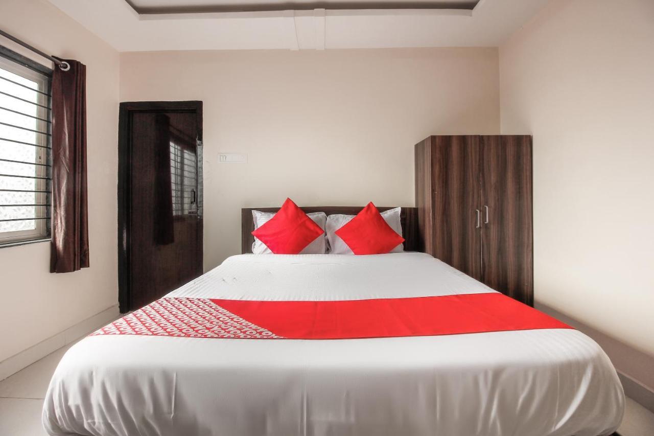 โอโย 66942 วีนัส เรซิเดนซี Hotel Lalaguda ภายนอก รูปภาพ