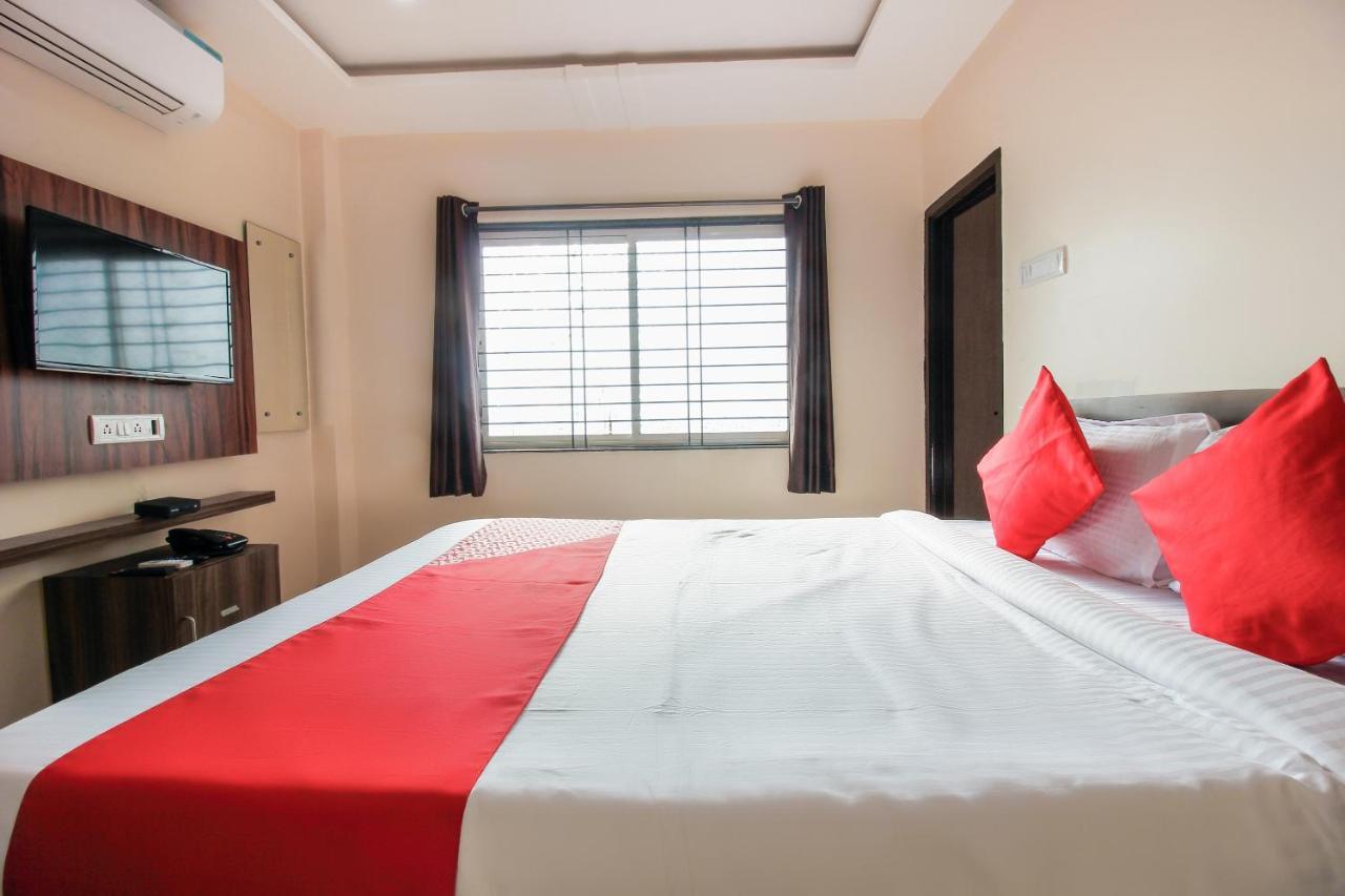โอโย 66942 วีนัส เรซิเดนซี Hotel Lalaguda ภายนอก รูปภาพ