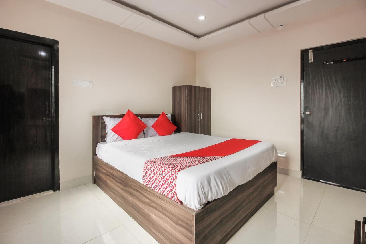 โอโย 66942 วีนัส เรซิเดนซี Hotel Lalaguda ภายนอก รูปภาพ