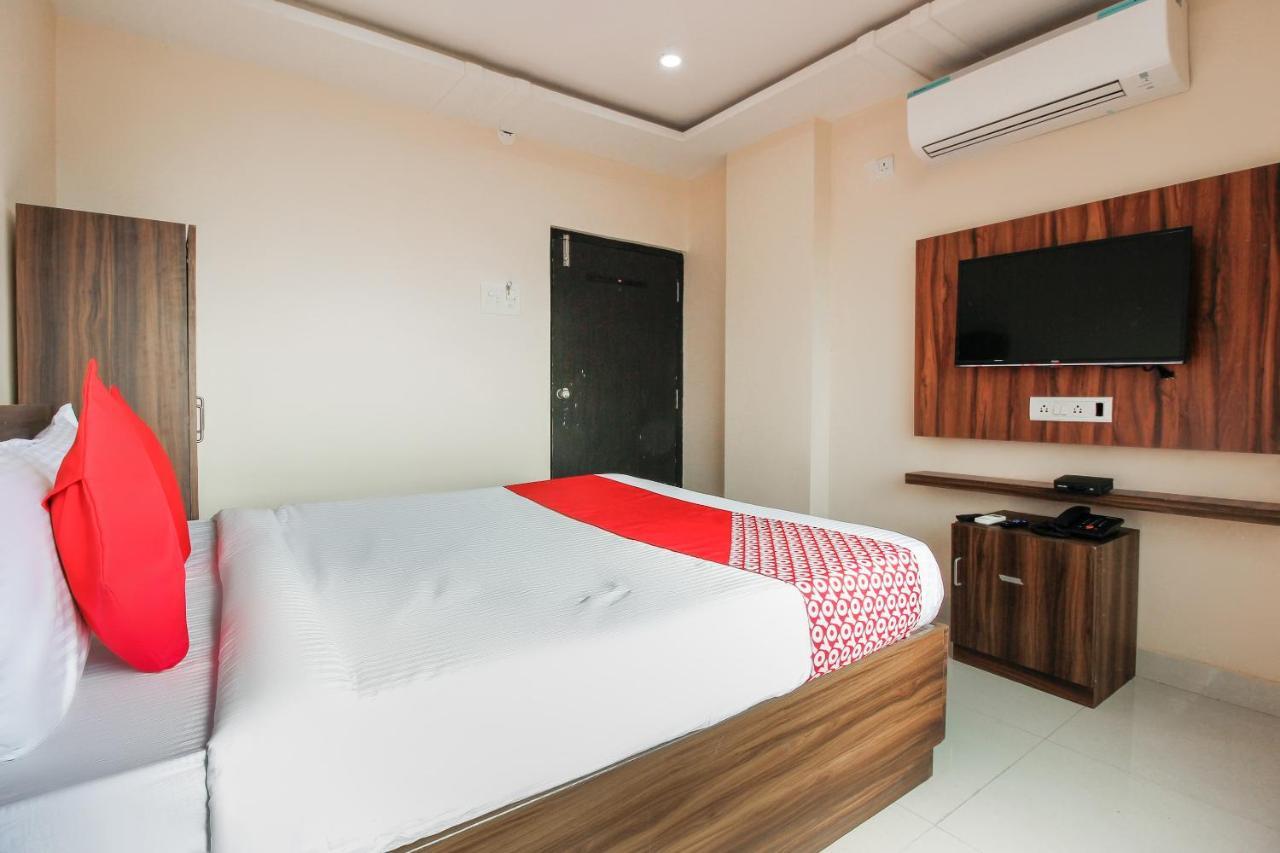 โอโย 66942 วีนัส เรซิเดนซี Hotel Lalaguda ภายนอก รูปภาพ